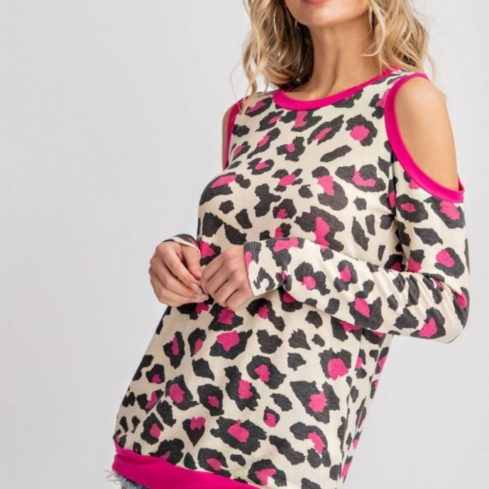 🌷FUSCHIA PINK LEOPARD COLD SHOULDER TOP - Picture 2 of 6